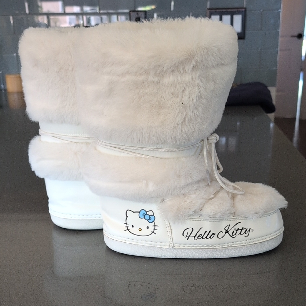Sanrio White Plush Boots
